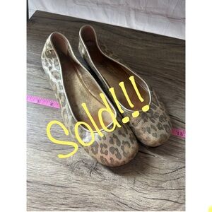 Taryn Rose Gold Shimmer Cheetah Brands Metallic Flats 38